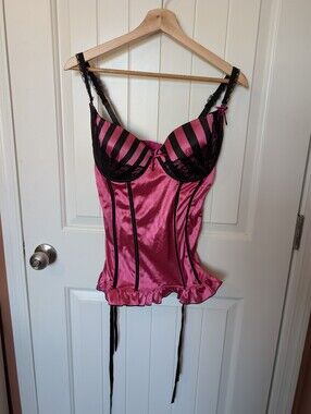 Y2K Morbid Threads Stain Corset 36D Pink/Black
